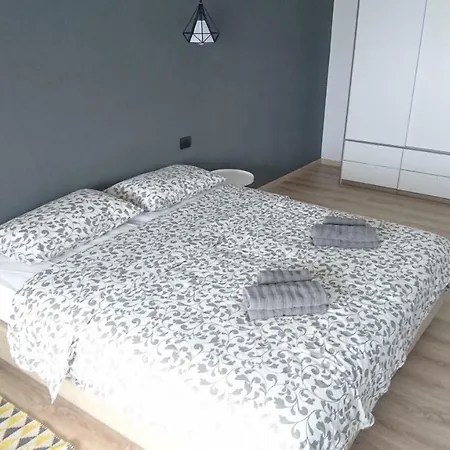 Apartman 7 Molindrio *